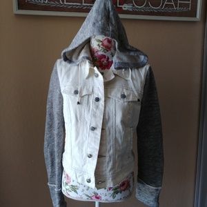 SOLD🚫NWOT. Free people Hoodie😍
